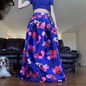 Size 0 prom dress with pockets